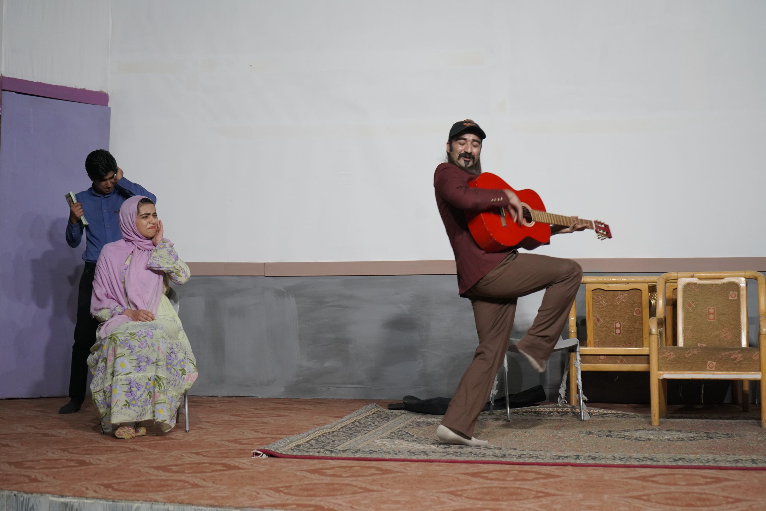 نمایش رام کردن زن سرکش 2