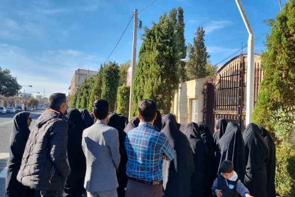 تجمع معلمان خرید خدمت در رفسنجان